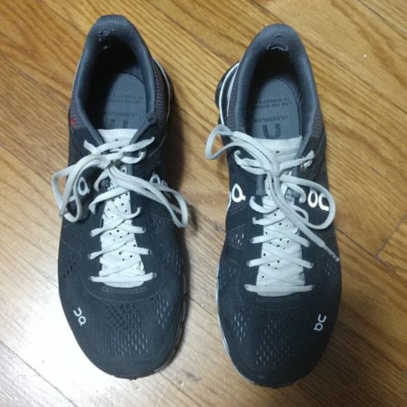 On Running Women Cloudflow 1 (original) Size 6 Black/Gray/White - Picture 2 of 15